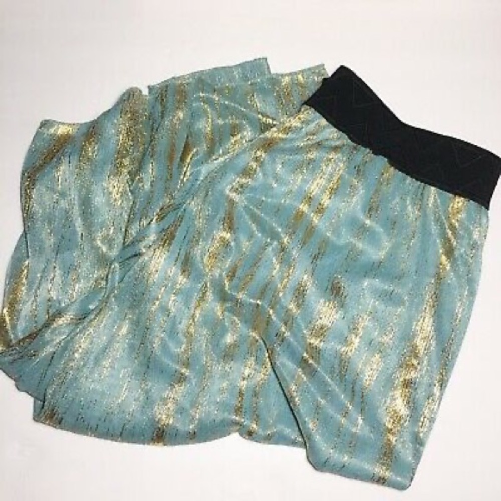 2xl elegant lularoe Lucy. Blue and gold foil